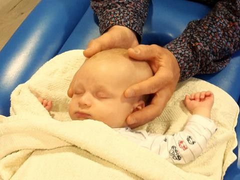 osteopathiebehandeling van baby te Haarlem